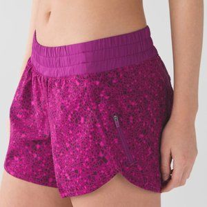 Lululemon Tracker Short III - Size 4
